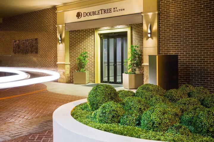 Hotel 3 of 56