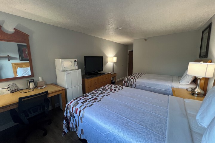 Room 28 of 50