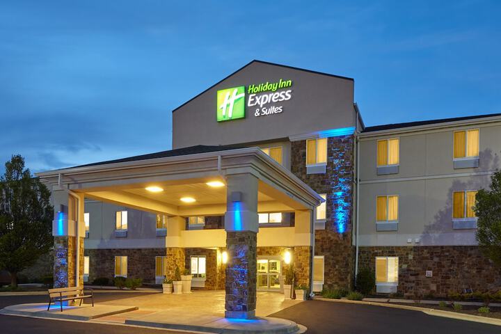 Hotel 2 of 49