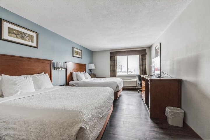 Room 10 of 20