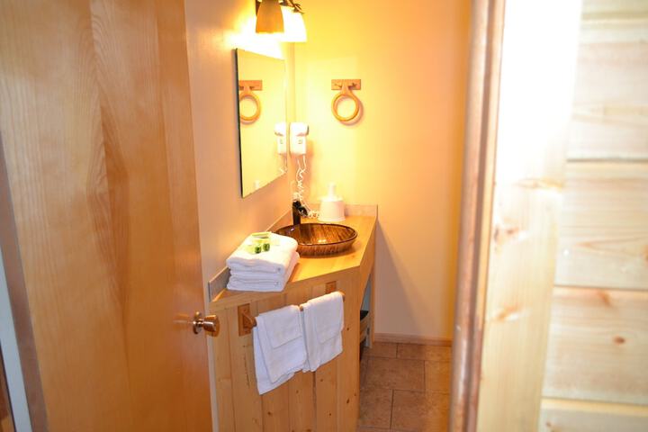 Room 16 of 23