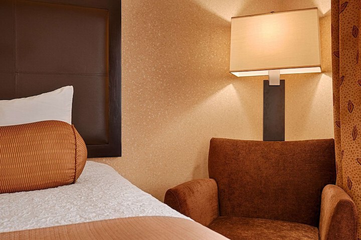 Lloyd Hotel Astoria Bayfront an Ascend Collection Hotel