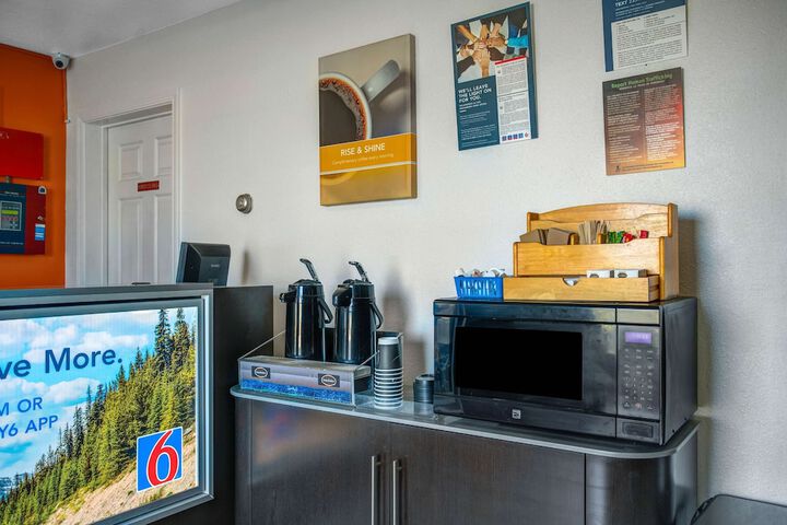 Motel 6 Baker City OR