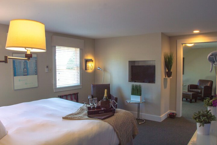Room 71 of 163