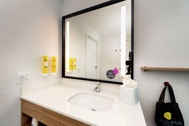 Room 12 of 41