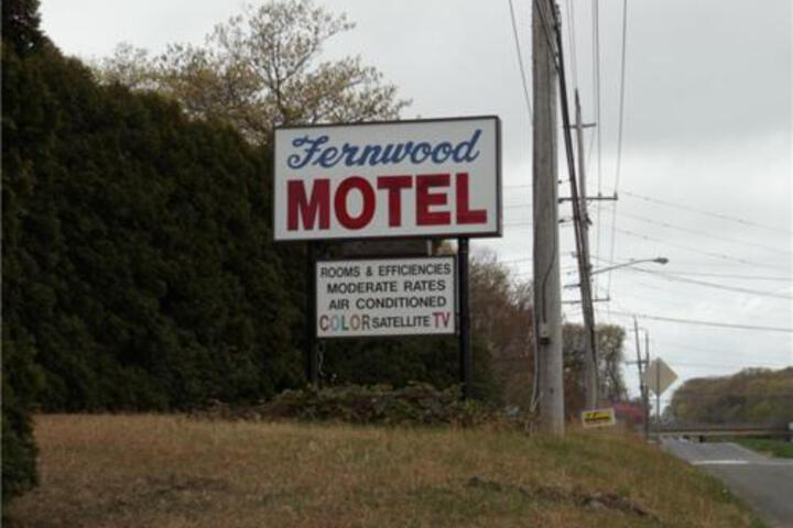 Fernwood Motel
