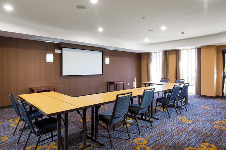 Courtyard by Marriott Ontario Rancho Cucamonga