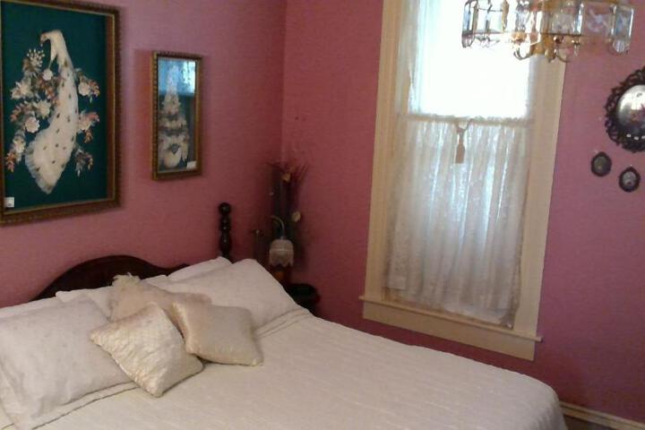 The Mays Place Bed and Breakfast