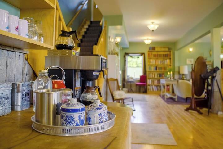 Breakfast/Coffee Service 64 of 67