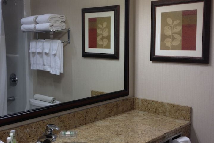 Room 5 of 28