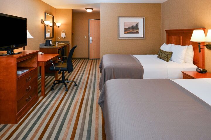 Room 34 of 48