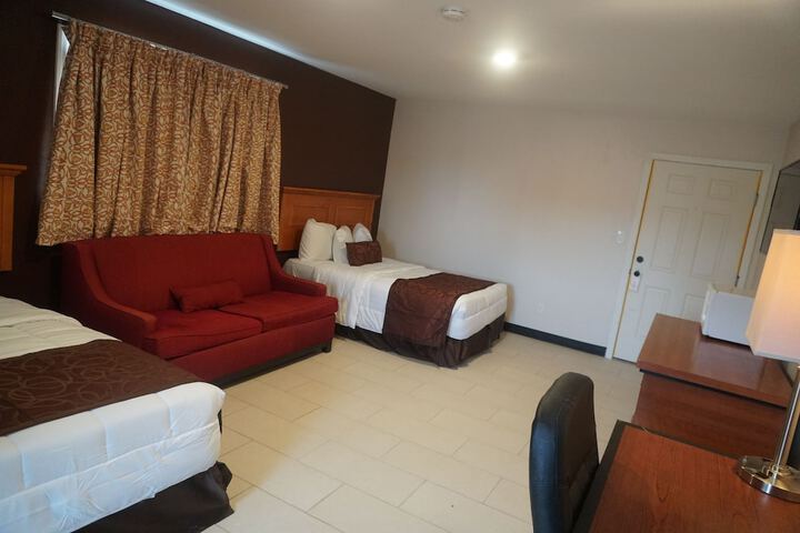 Room 19 of 41