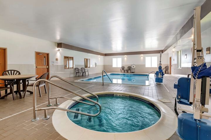 Pool 4 of 39