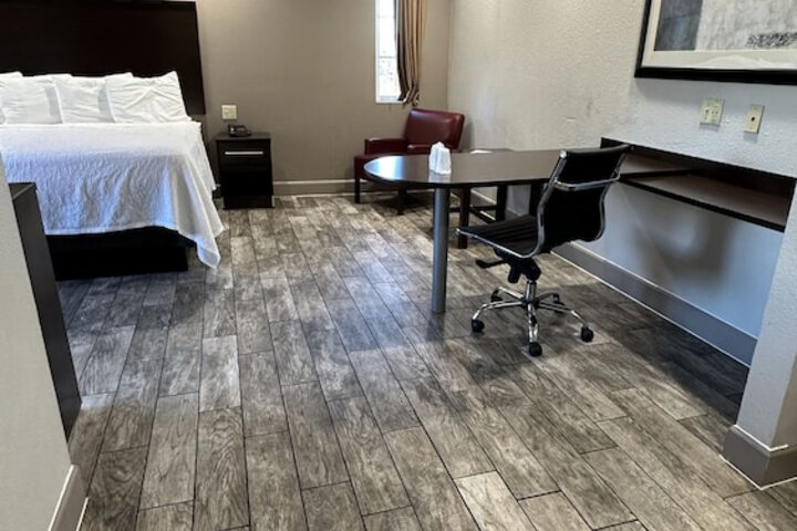 Room 21 of 25