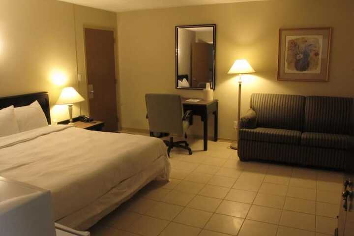 Room 19 of 34