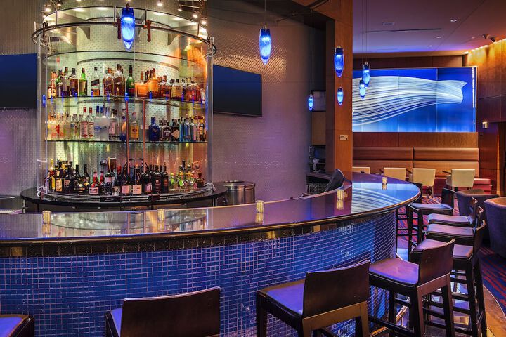 Lounge 79 of 87