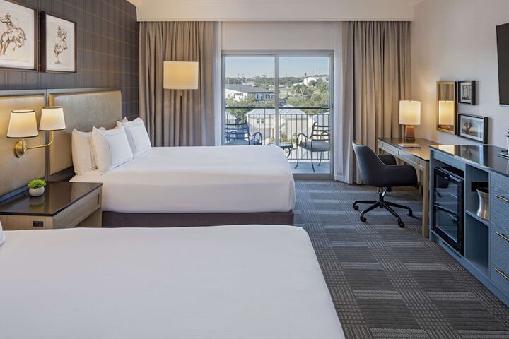 Hilton San Antonio Hill Country