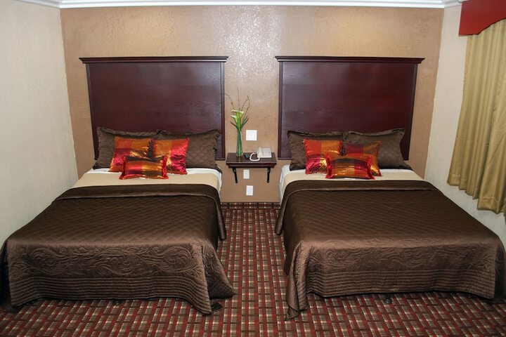 Room 16 of 26