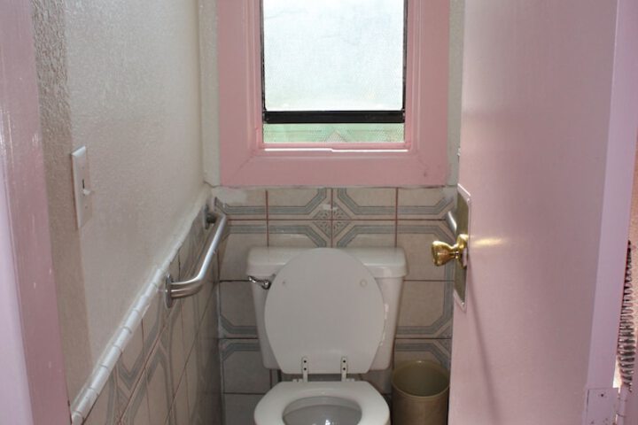 Room 10 of 34