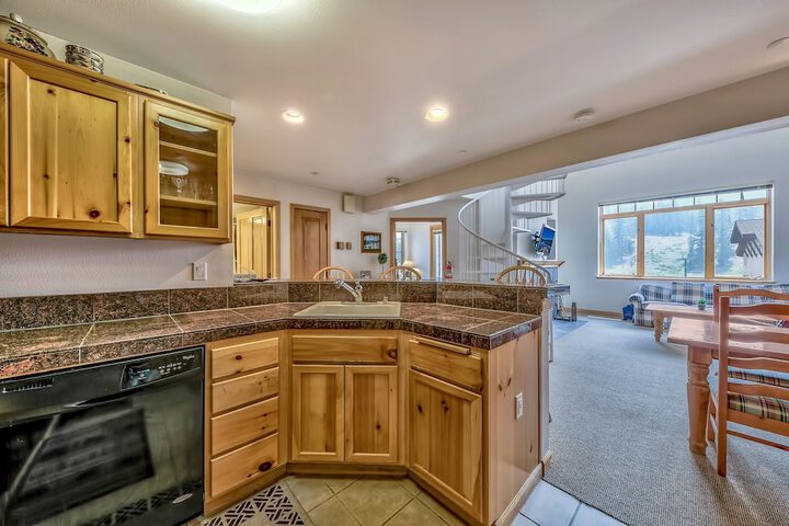 Luxury 2br + Loft Lodge at Kirkwood Unbeatable Location 2 Bedroom Condo by RedAwning