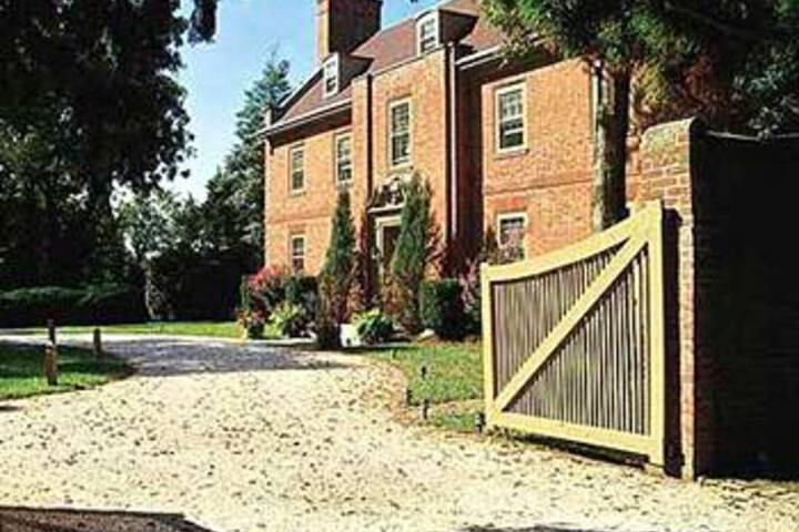 Great Oak Manor