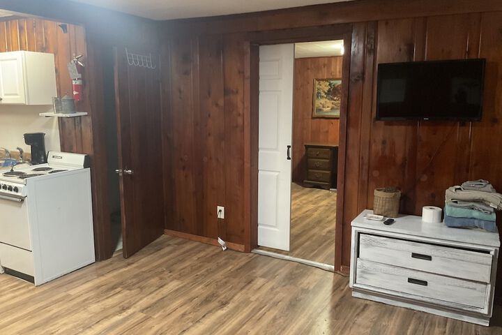 Room 13 of 25