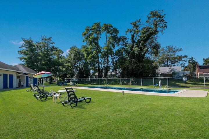 Rodeway Inn Brooklawn