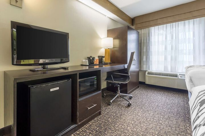 Room 42 of 67