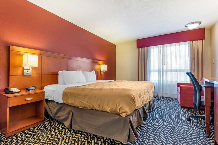Room 16 of 35