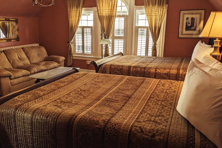 Room 75 of 119