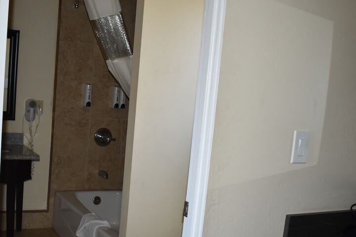 Room 35 of 49