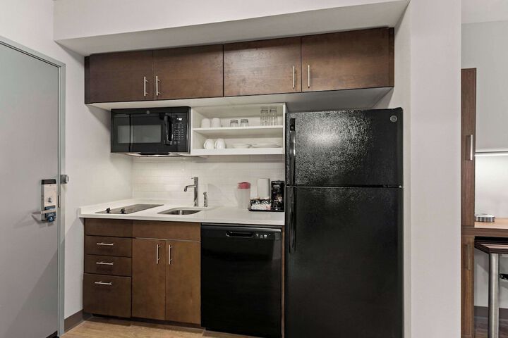 Room 10 of 22