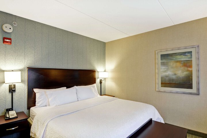 Room 11 of 39
