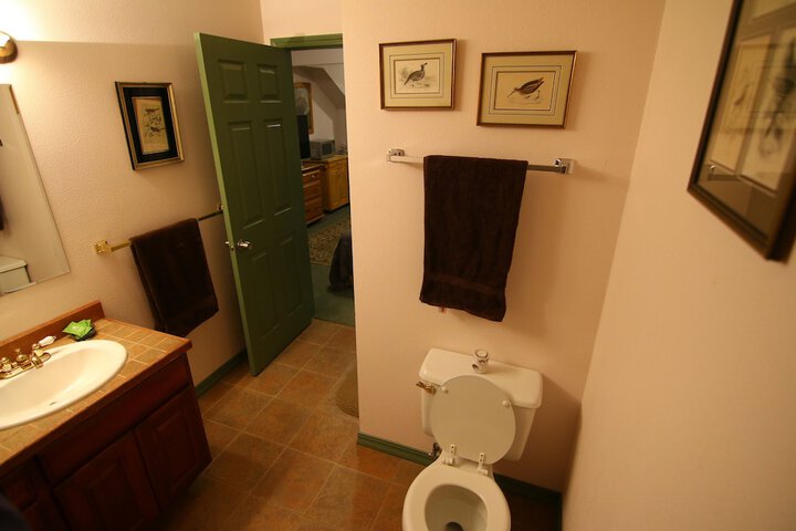 Room 8 of 12