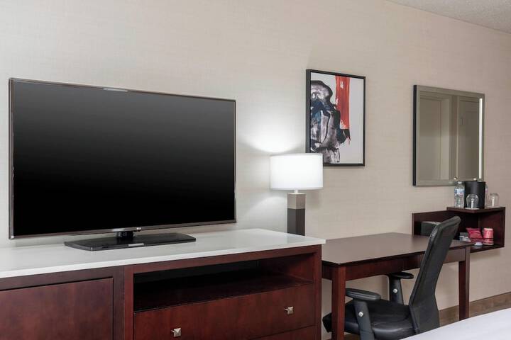 Delta Hotels by Marriott Kalamazoo Conference Center