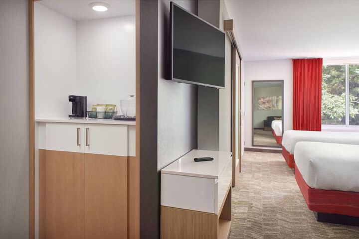 Room 12 of 22