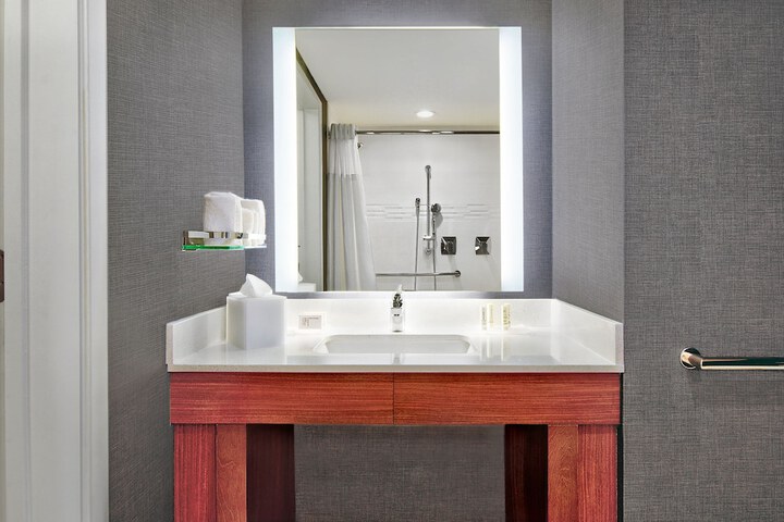 Residence Inn by Marriott Orlando Flamingo Crossing / Western Entrance