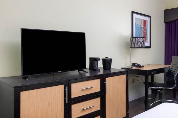 La Quinta Inn & Suites by Wyndham Hinesville - Fort Stewart