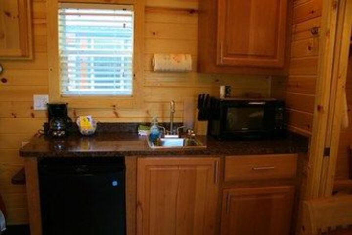 Kansas City East Oak Grove KOA