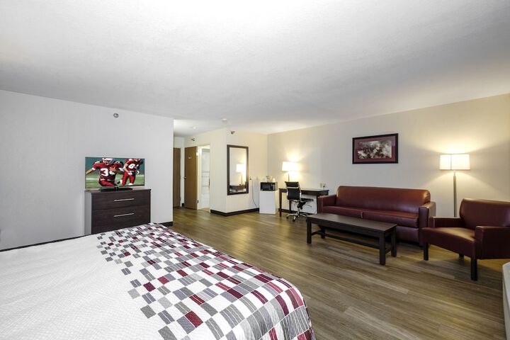 Room 14 of 38