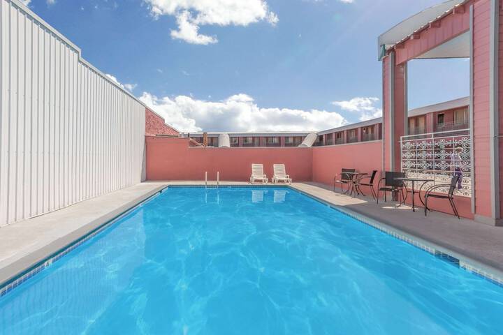 Pool 3 of 15