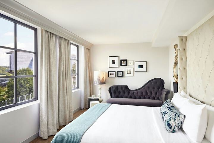 Room 43 of 94