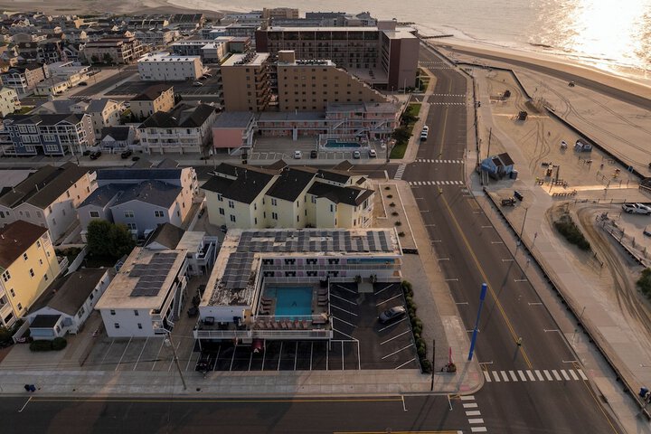 Alante Oceanfront Motel