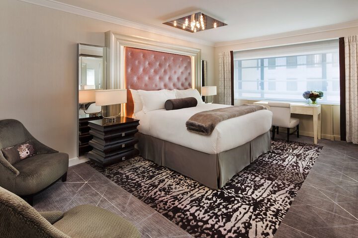 Room 122 of 192