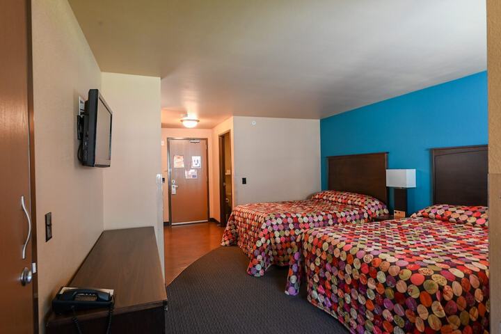 Room 17 of 33