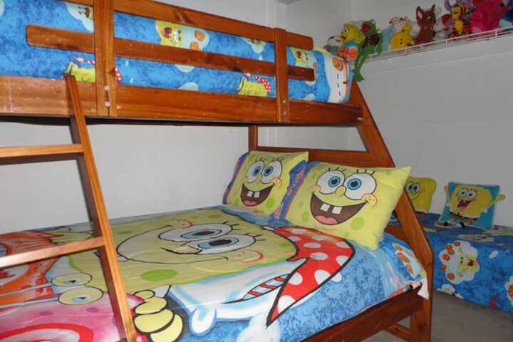 Room 25 of 34