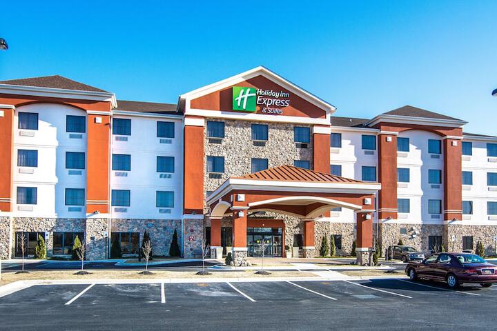 Hotel 3 of 27