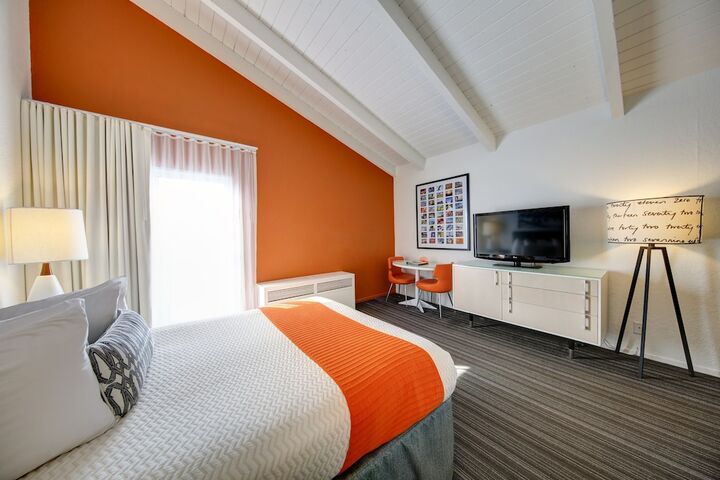 Room 20 of 37