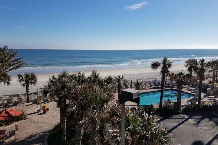 Nautilus Inn