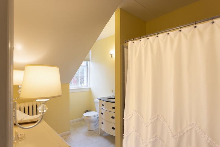 Room 26 of 52